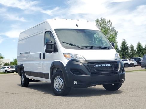Used 2026 RAM ProMaster 2500 w/ Convenience Group FWD image 31
