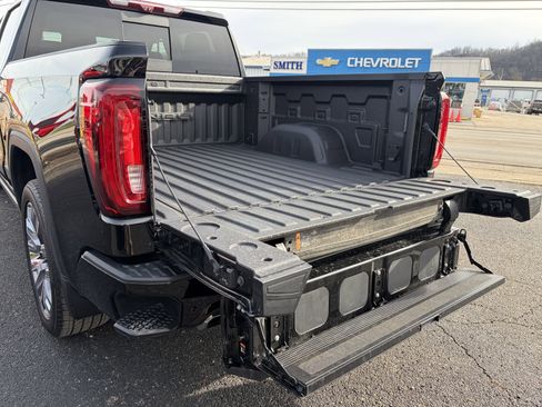 Used 2023 GMC Sierra 1500 Denali image 10