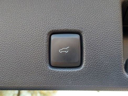 Used 2023 Ford Escape ST-Line w/ Cold Weather Package image 33