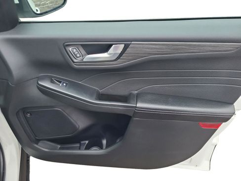 Used 2024 Ford Escape PHEV w/ PHEV Premium Package image 15