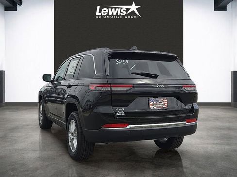 New 2026 Jeep Grand Cherokee Laredo X AWD/4WD image 3