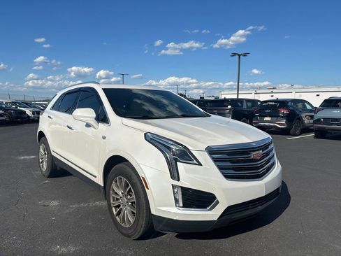 Used 2017 Cadillac XT5 Luxury w/ Driver Awareness Package FWD image 1