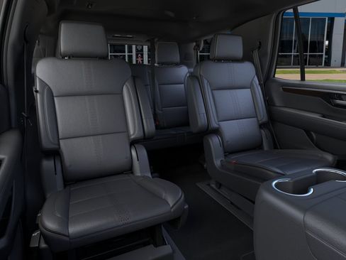 New 2026 Chevrolet Tahoe High Country AWD/4WD image 17