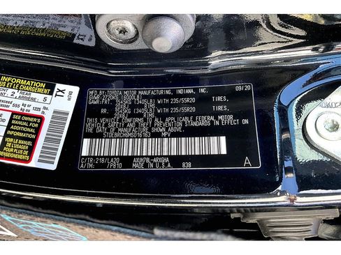 Used 2021 Toyota Highlander Platinum AWD/4WD image 19