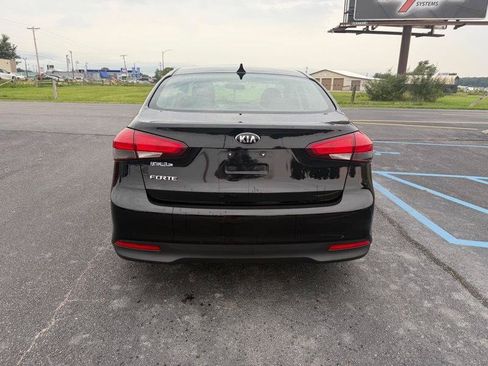 Used 2017 Kia Forte LX FWD image 8