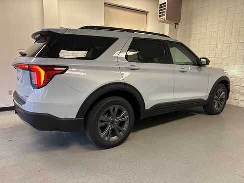 New 2026 Ford Explorer Active w/ Active Comfort Package AWD/4WD image 21