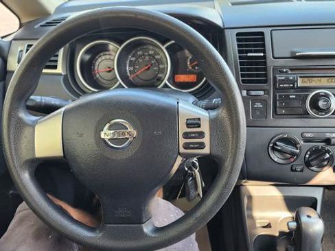 Used 2011 Nissan Versa 1.8 S w/ PWR Plus Pkg FWD image 18
