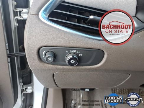 Used 2018 Chevrolet Malibu LT image 17