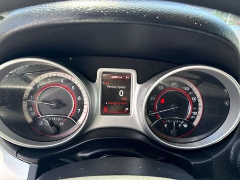 Used 2014 Dodge Journey SXT w/ Flexible Seating Group AWD/4WD image 20