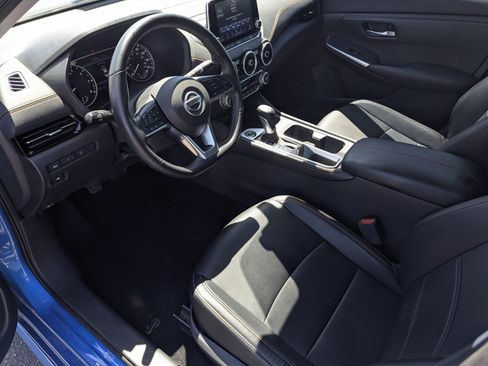 Used 2023 Nissan Sentra SR w/ SR Premium Package FWD image 9