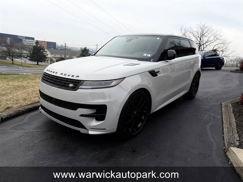 Used 2025 Land Rover Range Rover Sport Dynamic SE image 4