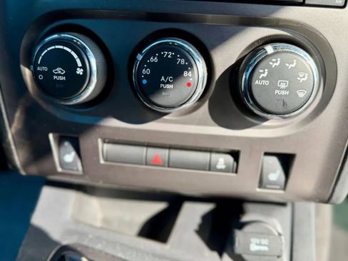 Used 2014 Dodge Challenger R/T RWD image 16