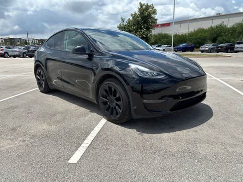 Used 2021 Tesla Model Y Long Range AWD/4WD image 7