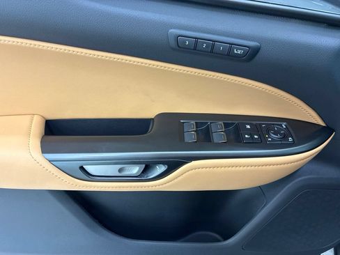 Certified 2025 Lexus NX 250 FWD w/ Cold Area Package image 18