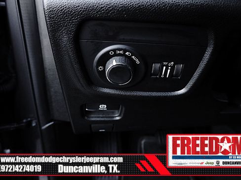 Used 2024 Jeep Grand Cherokee Altitude image 27