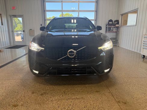 Used 2023 Volvo XC60 B5 Plus AWD/4WD image 8
