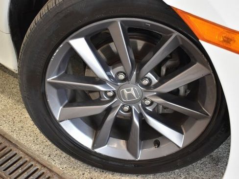 Used 2020 Honda Civic EX image 14