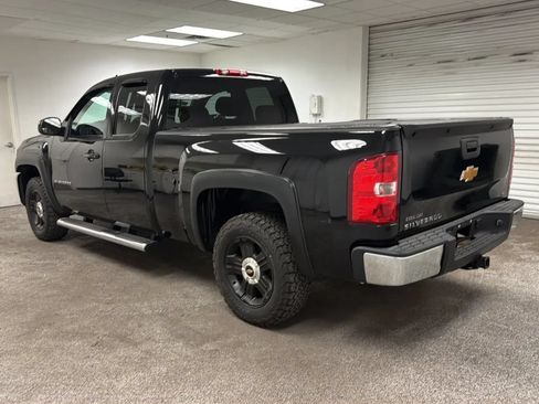 Used 2013 Chevrolet Silverado 1500 LT w/ All-Star Edition AWD/4WD image 3