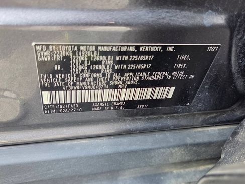 Used 2021 Toyota RAV4 XLE w/ Convenience Package AWD/4WD image 19
