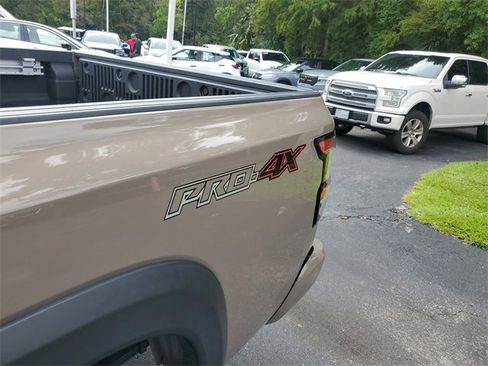 Used 2023 Nissan Frontier PRO-4X w/ Pro-4X Premium Package image 8