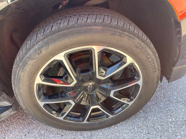 Used 2023 Chevrolet Tahoe RST w/ Luxury Package AWD/4WD image 7