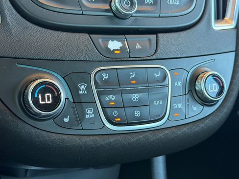 Used 2020 Chevrolet Malibu LT FWD image 20