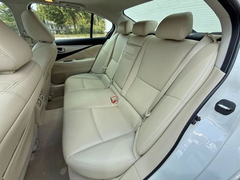 Used 2020 INFINITI Q50 Luxe w/ Essential Package (3.0T Luxe) AWD/4WD image 24