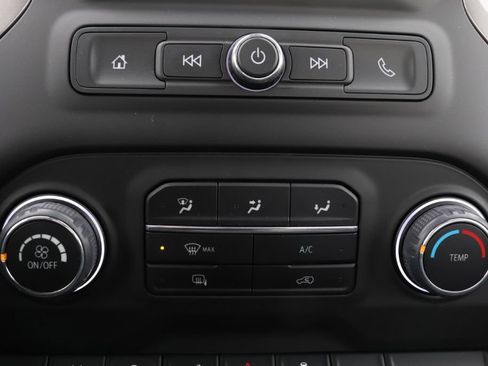 Used 2025 Chevrolet Silverado 1500 W/T RWD image 17