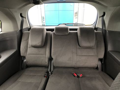 Used 2016 Honda Odyssey LX image 17