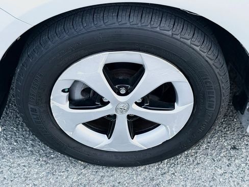 Used 2013 Toyota Prius Two FWD image 20