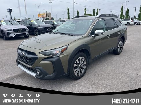 Used 2025 Subaru Outback Touring XT AWD/4WD image 1