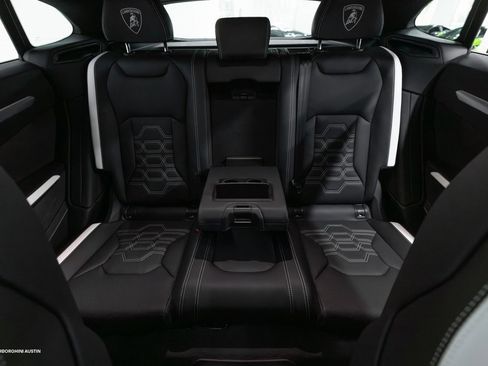 New 2025 Lamborghini Urus SE image 43