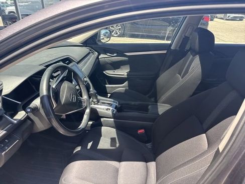 Used 2019 Honda Civic EX image 10
