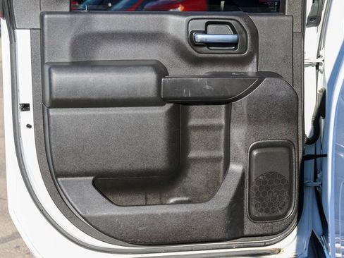 Used 2022 Chevrolet Silverado 2500 LT image 12