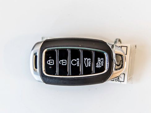 Used 2023 Hyundai Elantra SEL image 38