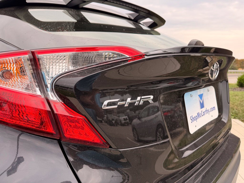 Used 2019 Toyota C-HR XLE FWD image 28
