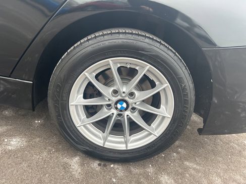 Used 2017 BMW 320i xDrive Sedan image 11