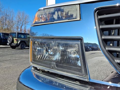 Used 2012 GMC Canyon SLE image 9