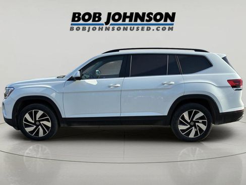 Used 2024 Volkswagen Atlas SE AWD/4WD image 6