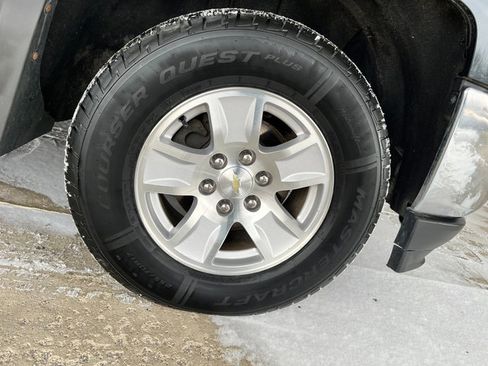 Used 2018 Chevrolet Silverado 1500 LT w/ All Star Edition image 13