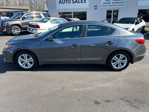 Used 2013 Acura ILX image 2