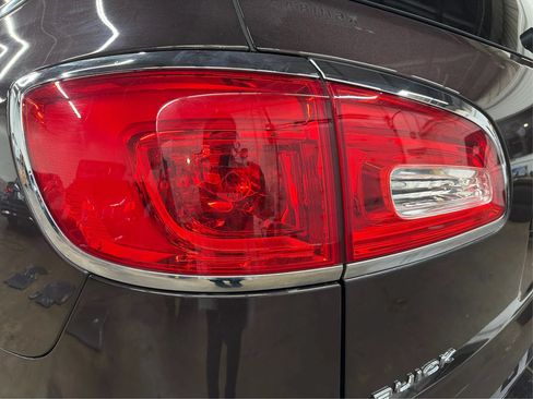 Used 2017 Buick Enclave Premium w/ Experience Buick Package FWD image 47