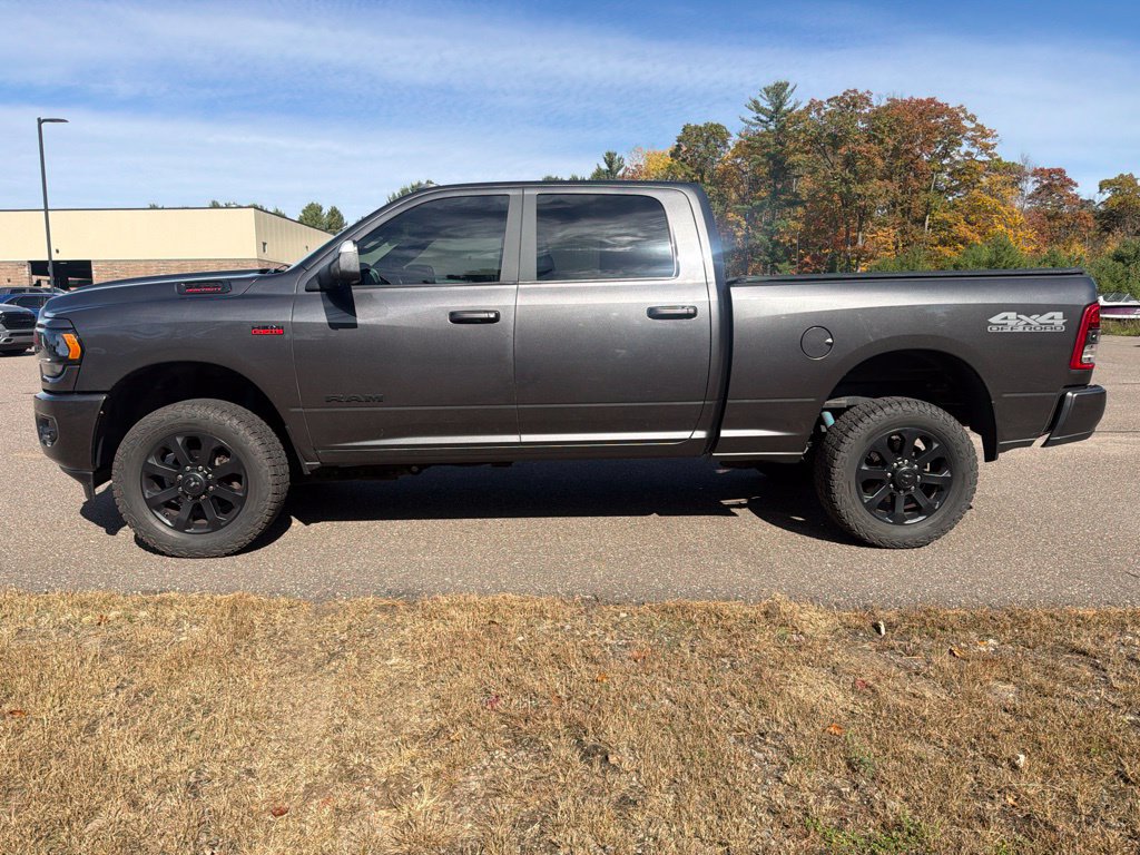 Used 2022 RAM 2500 Big Horn w/ Night Edition AWD/4WD image 3