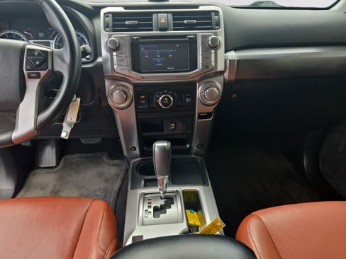 Used 2018 Toyota 4Runner SR5 RWD image 11