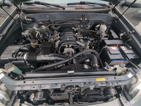 Used 2006 Toyota Sequoia SR5 image 19