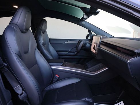 Used 2023 Tesla Model X AWD/4WD image 24