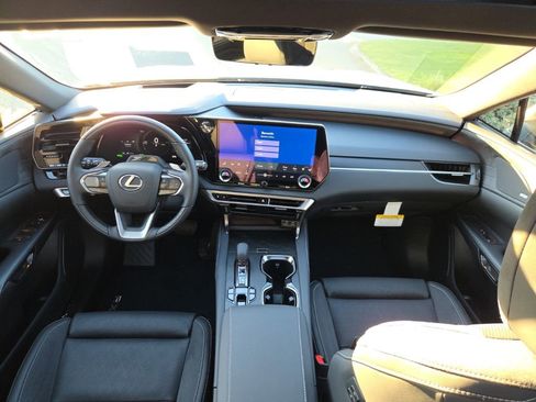 New 2026 Lexus RX 450h AWD image 22