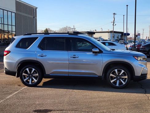 Used 2023 Honda Pilot Elite image 10