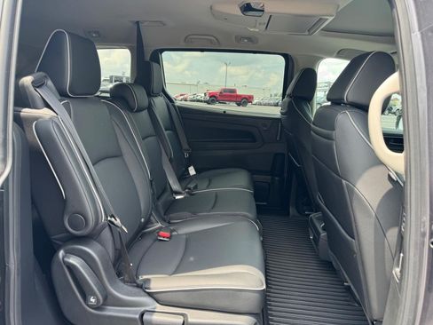 Used 2026 Honda Odyssey Touring image 11