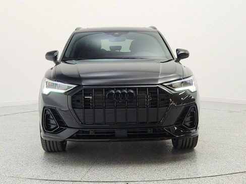 Used 2024 Audi Q3 2.0T Premium Plus w/ Premium Plus Package AWD/4WD image 2